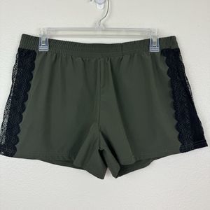 Fabletics Cynthia Short Lace Trim Running Shorts Athleisure Olive Green Black M